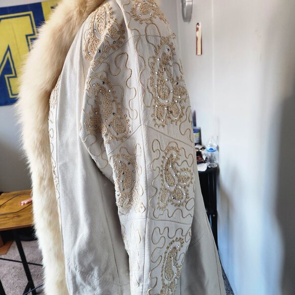 #722 Leather/fox fur coat - Picture 4 of 6